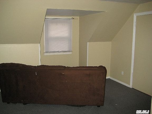 2nd image of 410 Clement Ave