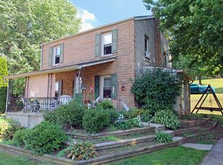 41 Pine St, Coatesville, PA 19320
