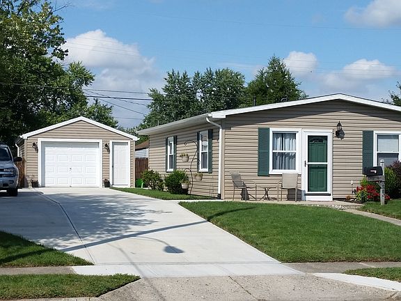 4th image of 223 Fenwick Dr