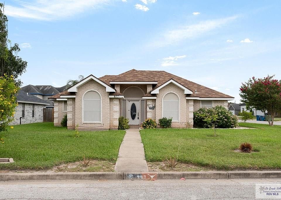 1st image of 987 Paso Del Rio Dr