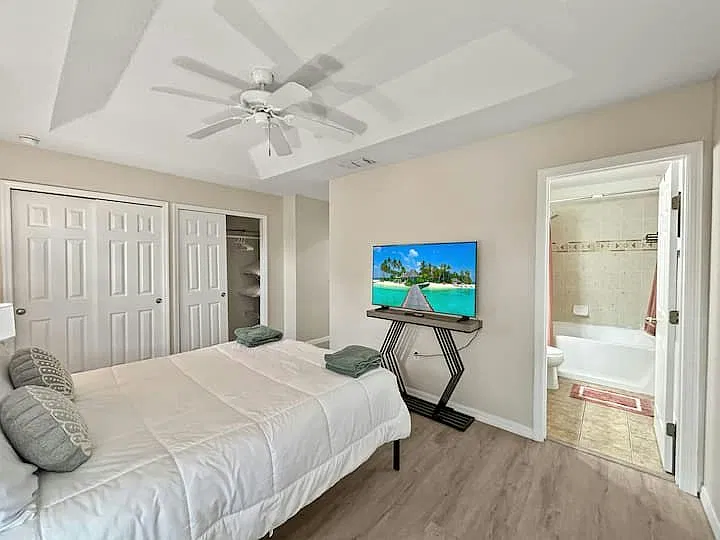 5404 Paradise Cay Circle — Photo 4