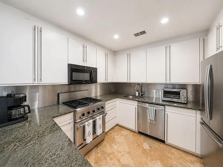 1300 13th St NW #102 — Photo 18