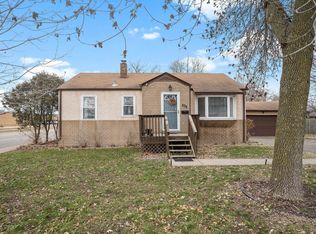 838 Irving Ave NW, Elk River, MN 55330