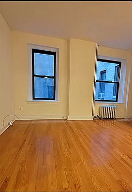1st image of 302 W 87th St APT 22