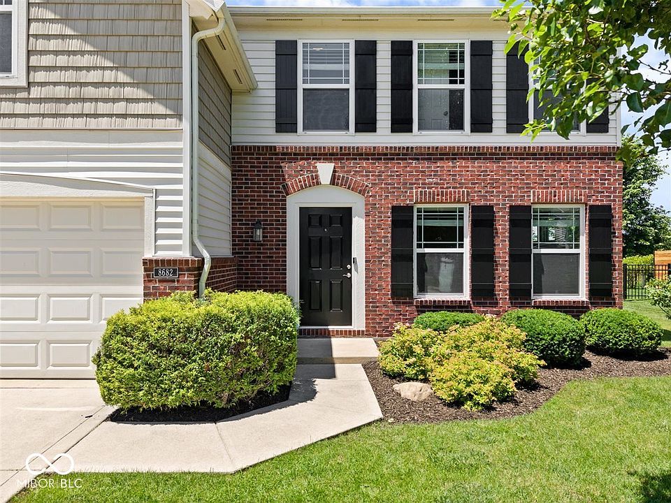 1st image of 8682 N Dresden Dr