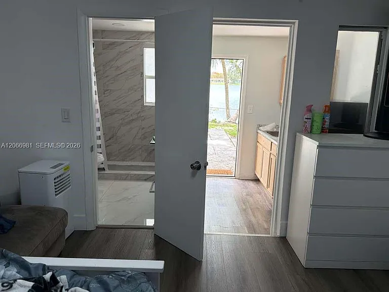 20302 NW 39th Ct — Photo 15