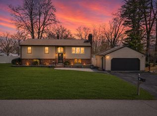 19 Elizabeth Ln, Newburyport, MA 01950