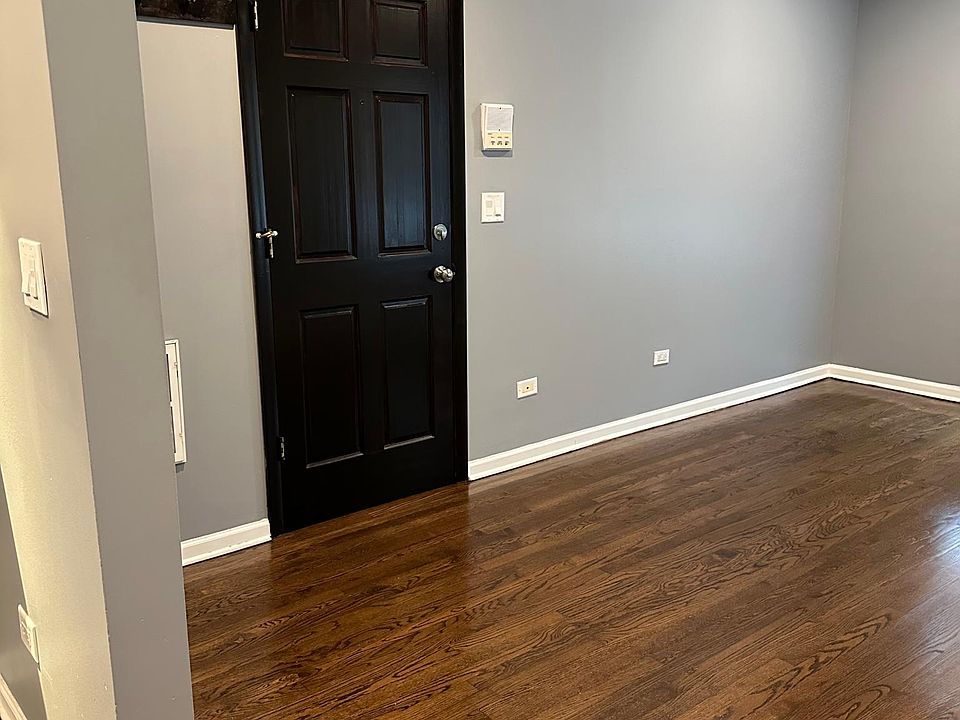 1st image of 3054 N Luna Ave APT 2