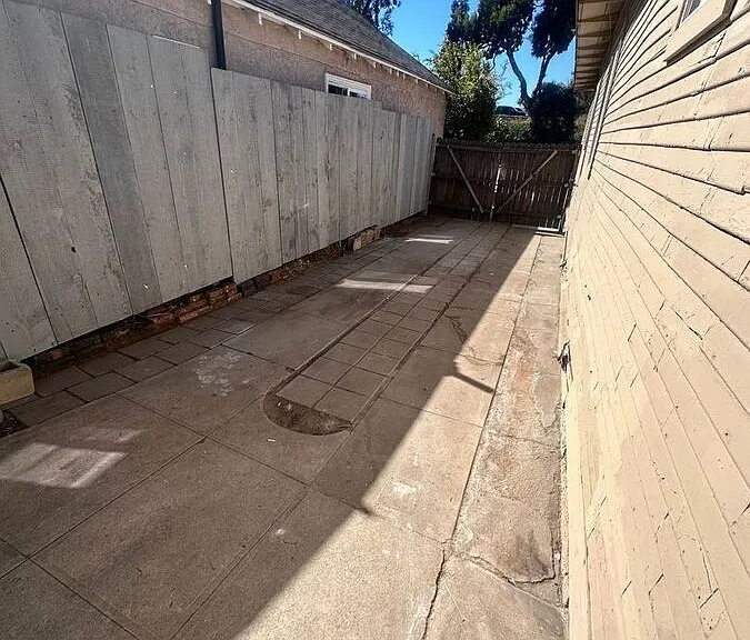1742 Kearney Ave — Photo 17