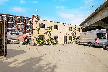 2 bed, $1,400 — Photo 3
