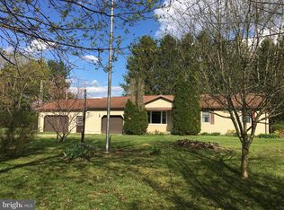 390 Sunset Rd, Orrtanna, PA 17353