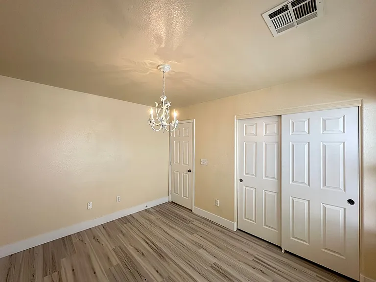 5640 Woods Crossing St — Photo 20