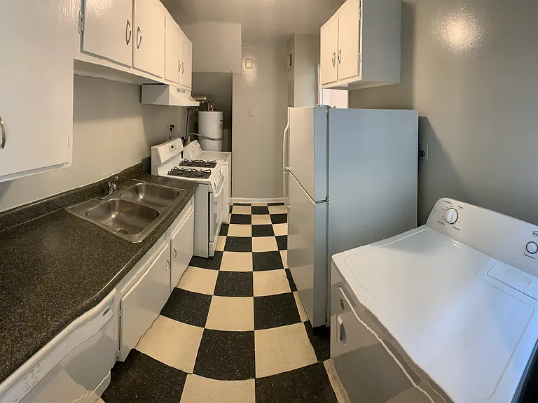 1662 Valley Ave — Photo 30