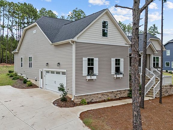 3rd image of 428 Gretchen Rd