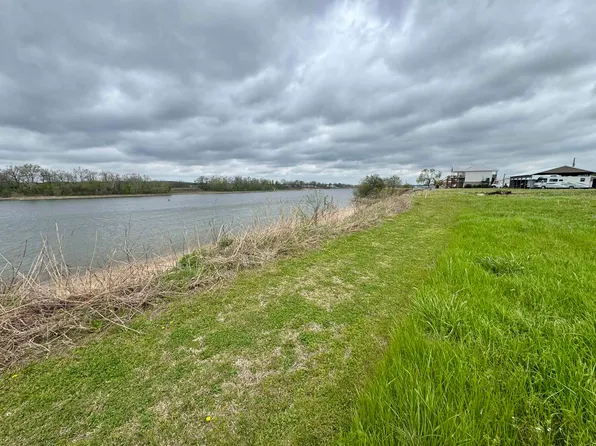 92 Declan Ln, Savannah, TN 38372