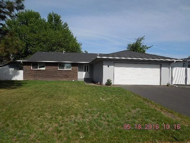 5422 Eastwood Dr photo 1