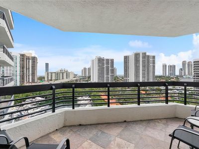 3500 Mystic Pointe Dr APT 1407, Aventura, FL, 33180