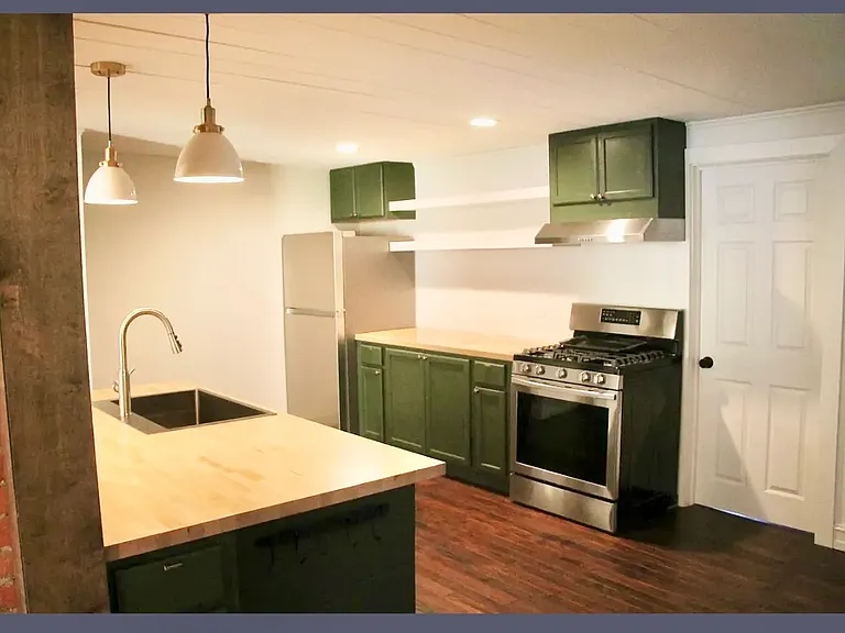 628 New York St — Photo 10