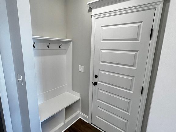 3rd image of 146 Canton Park Ave