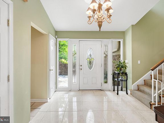 4th image of 9820 Conestoga Way