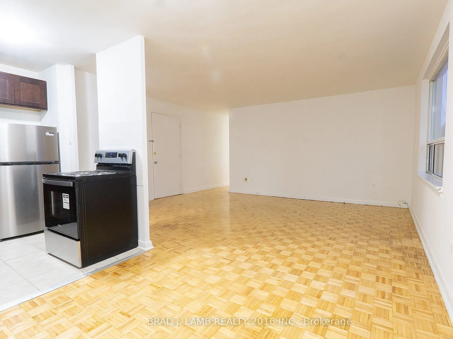 4 Hill Heights — Photo 4