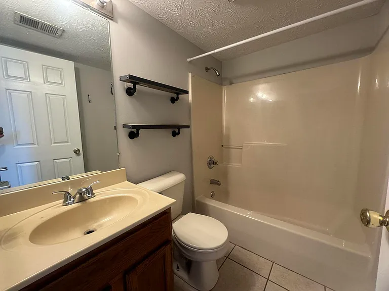 125 Woods Trl — Photo 7