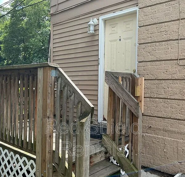 202 N Normal St #1B — Photo 4