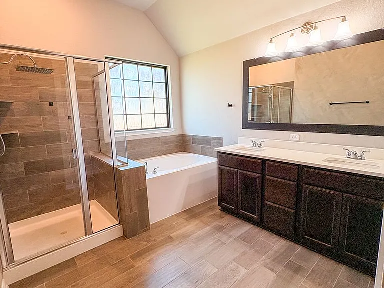 1218 Amber Dawn Dr — Photo 12