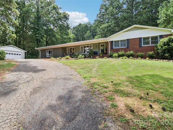 8715 Whitley Rd, Norwood, NC 28128