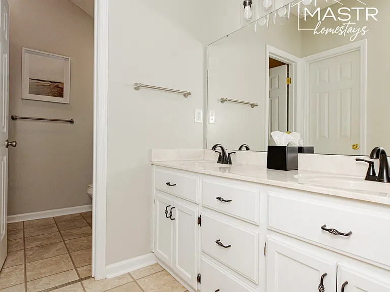 107 Tappan Ct — Photo 13