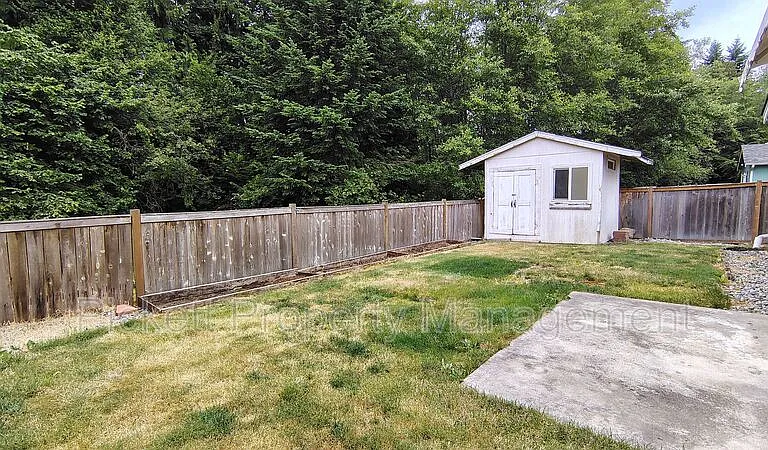 1108 NE Beaumont Ln — Photo 16