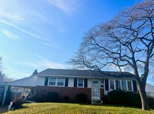 2609 Dean Dr, Wilmington, DE 19808