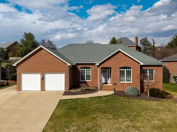 3207 Barrington Dr, Harrisonburg, VA 22801