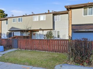 Norshire Gardens, Edmonton, AB T5C 1L6