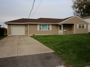 601 E Michael St, Clinton, IL 61727