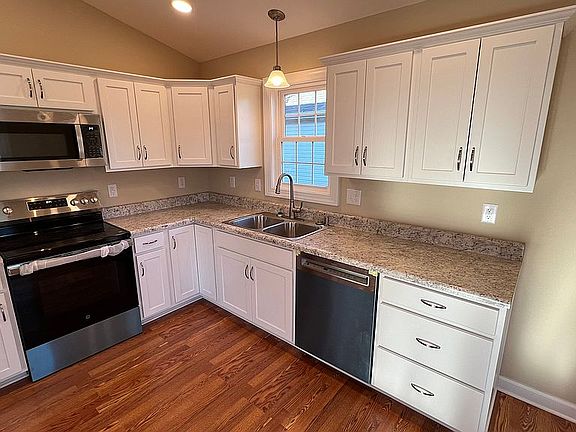 STAINLESS STEEL APPLIANCES