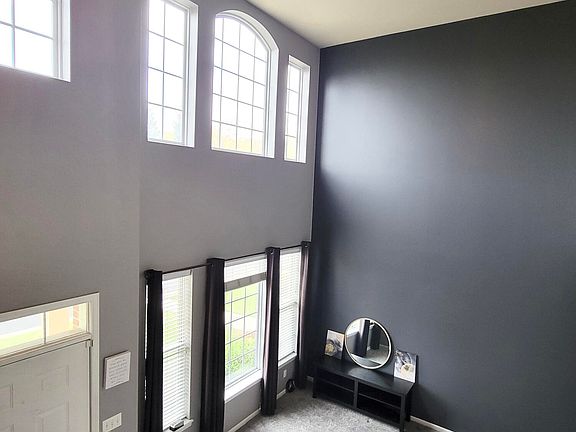 5th image of 11664 Broadway