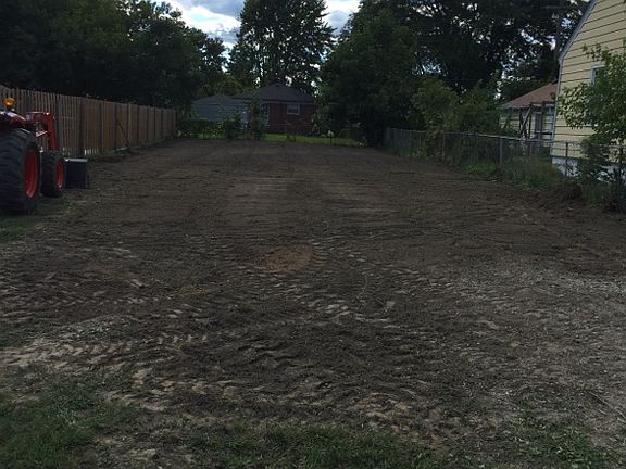 2nd image of 25931 Fern St