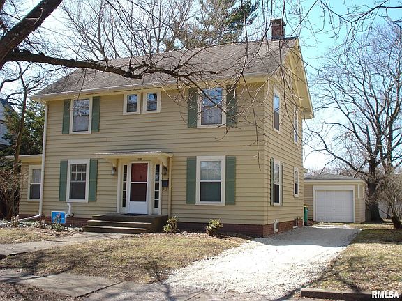3rd image of 1130 N Prairie St