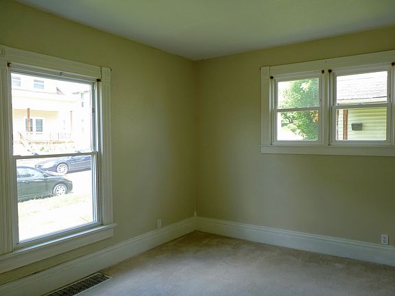 2nd image of 268 Boyleston Ave