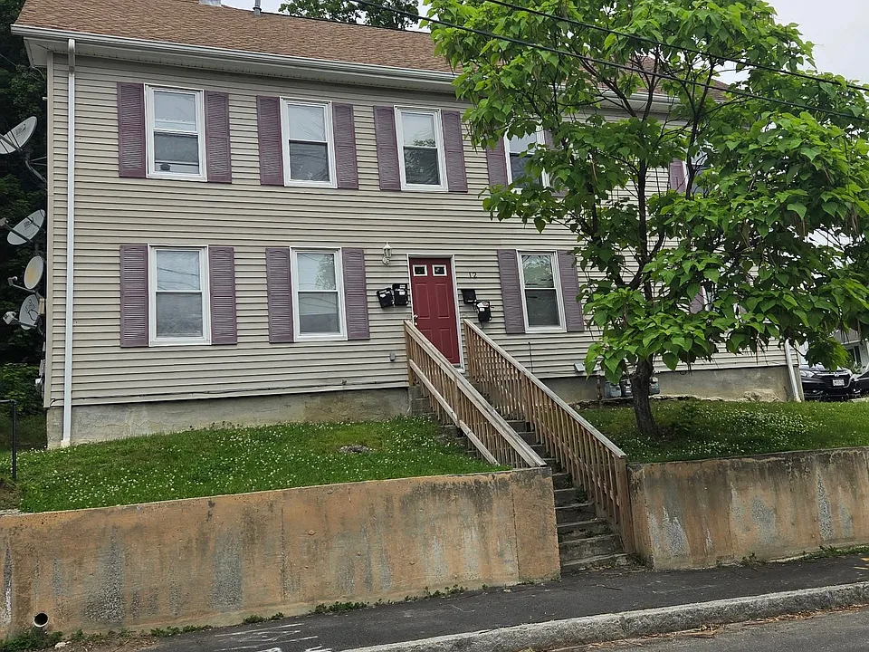 12 Edgeworth St #3