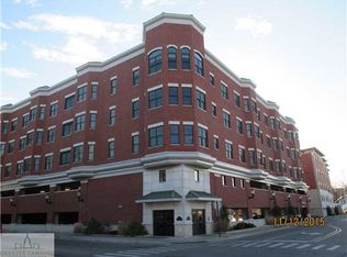 600 Albert Ave APT 412, East Lansing, MI 48823