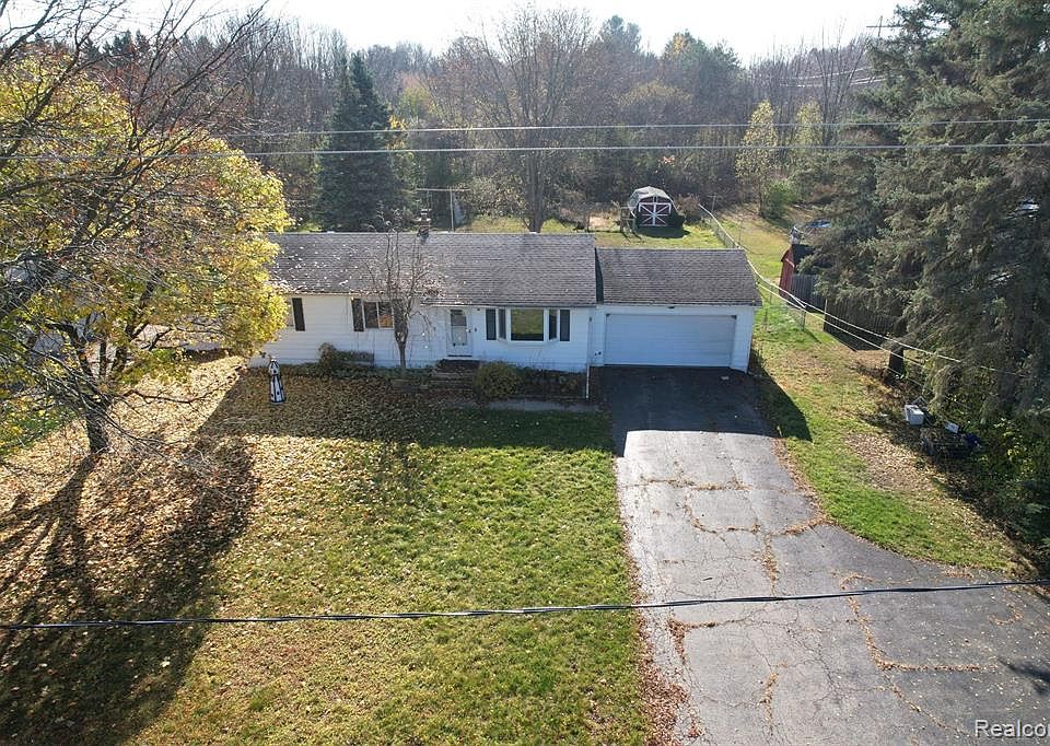4166 Gregor St, Mount Morris, MI 48458 Zillow