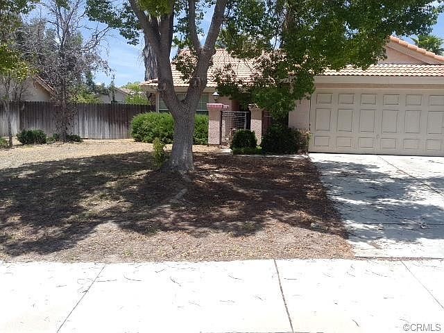 1st image of 43420 Peartree Ln