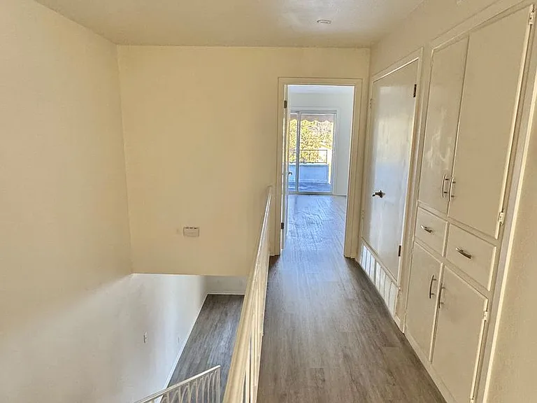 2408 Lindenwood Dr — Photo 30