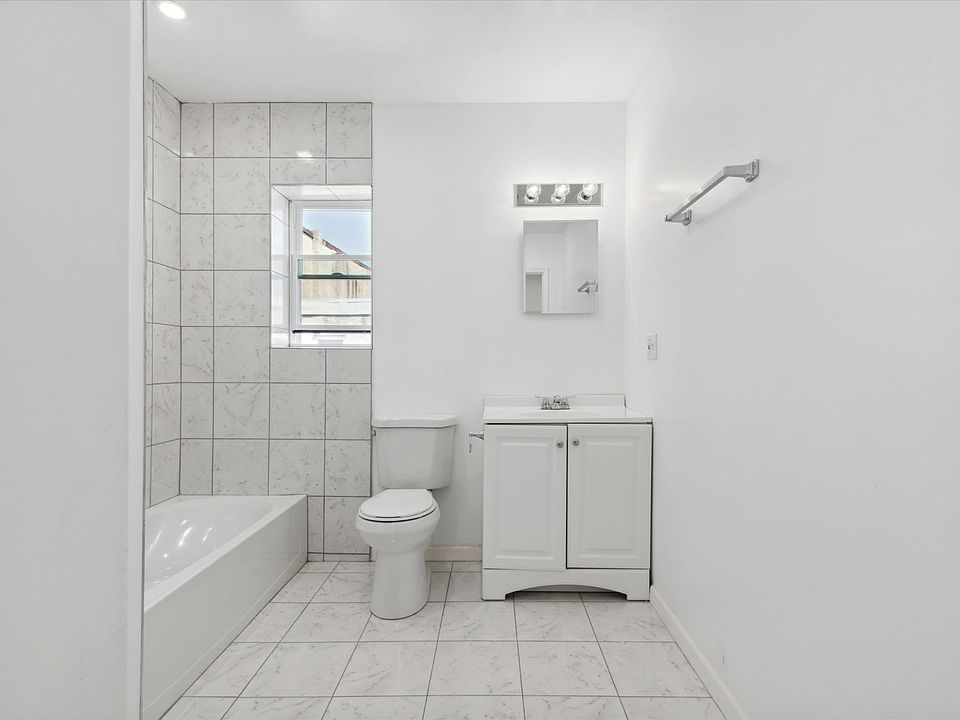 1st image of 5210 Cedar Ave Floor 2