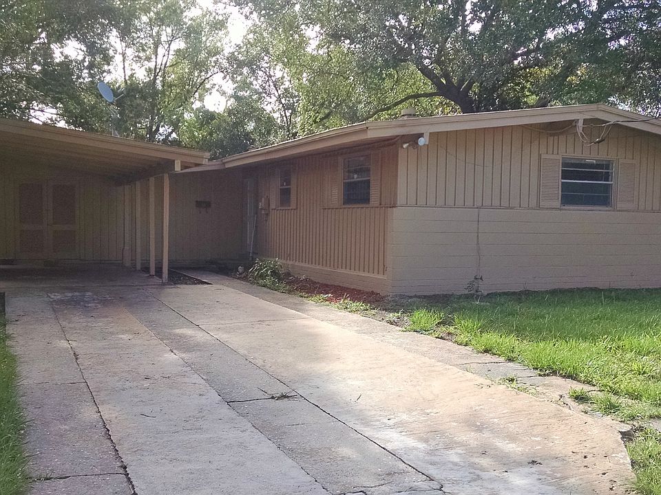 1st image of 4717 E Marlboro Cir