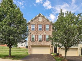 2612 Michael Dr, Pittsburgh, PA