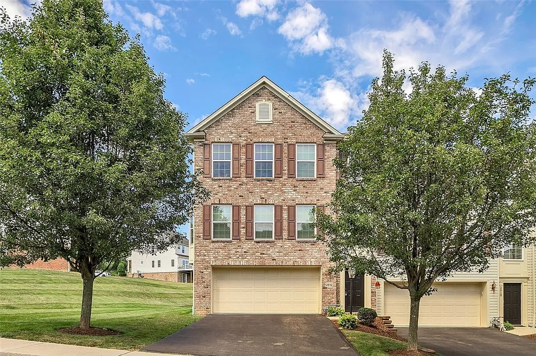 2612 Michael Dr photo 1