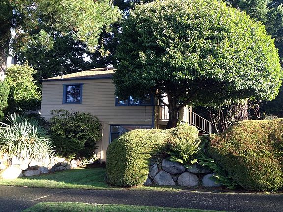 2nd image of 4018 W Bertona St